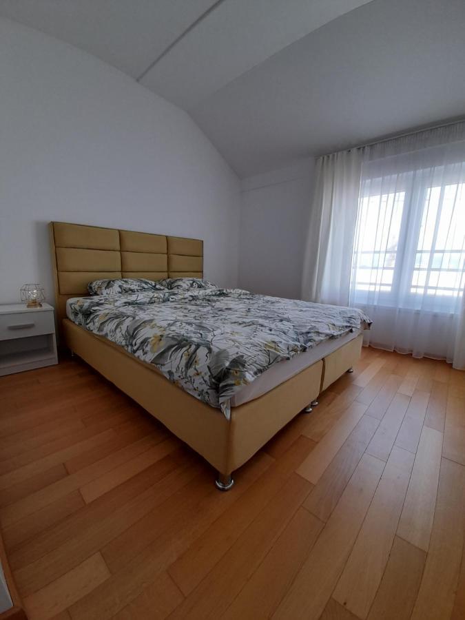 Apartman Lena Banja Luka Exteriör bild