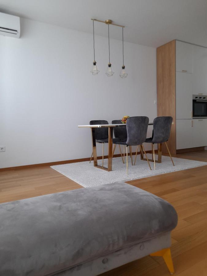 Apartman Lena Banja Luka Exteriör bild