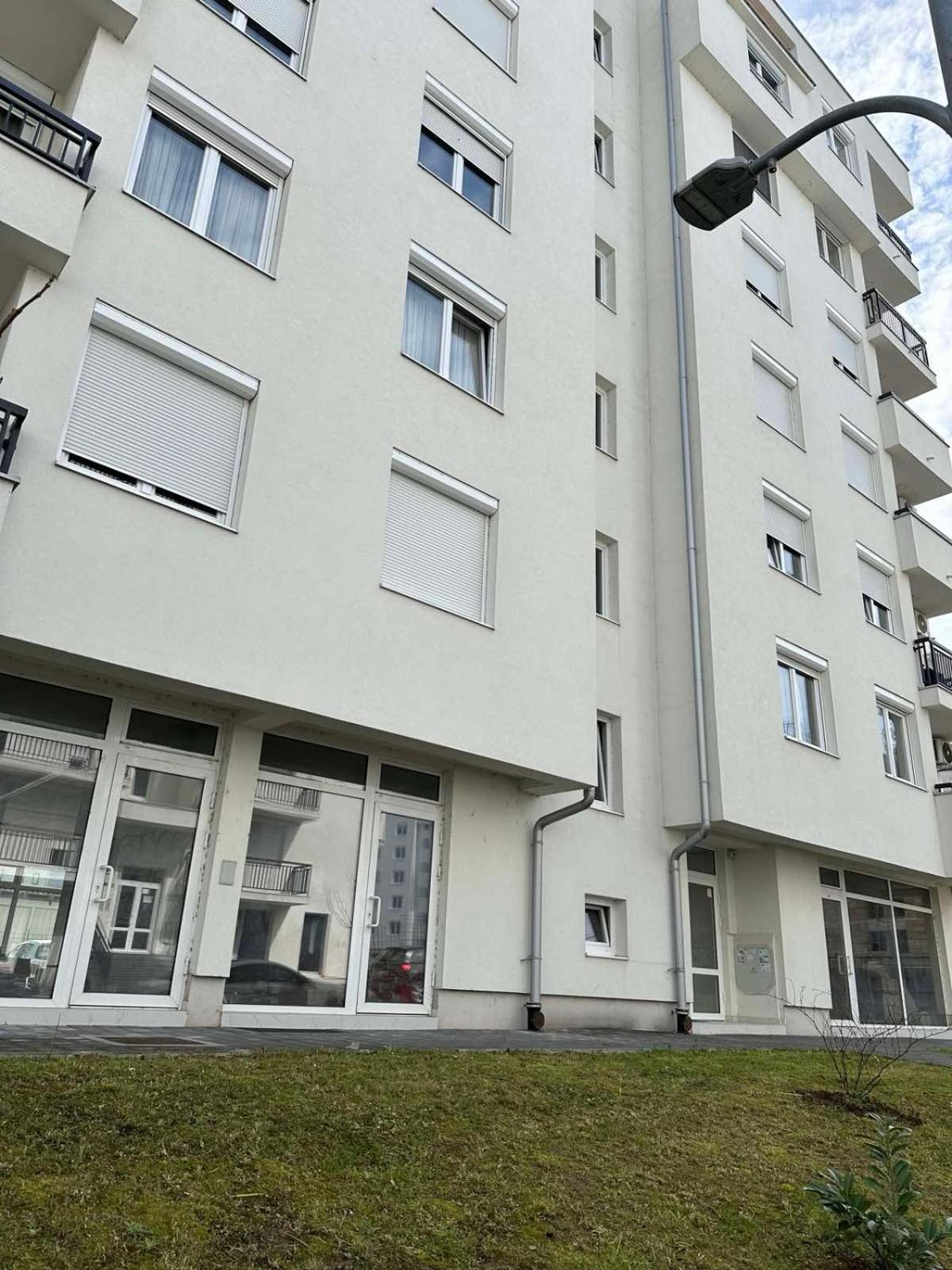 Apartman Lena Lägenhet Banja Luka Exteriör bild